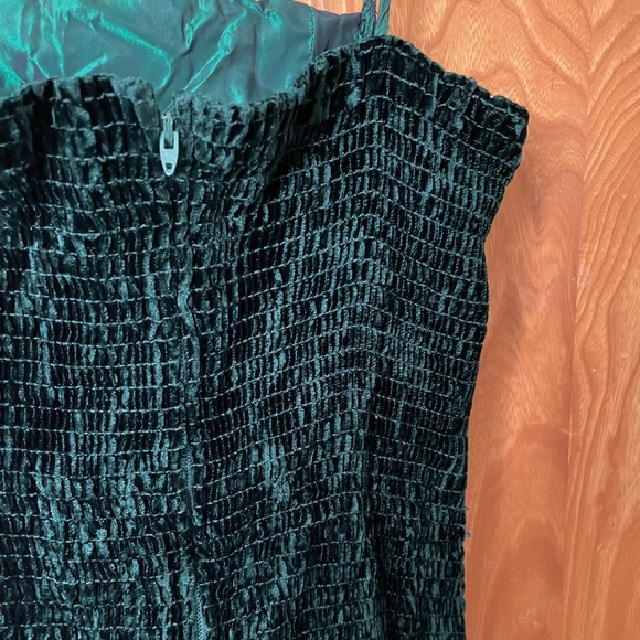 Vintage Patty O’Neil forest green crushed velvet & taffeta party dress, size 6 - Picture 11 of 11